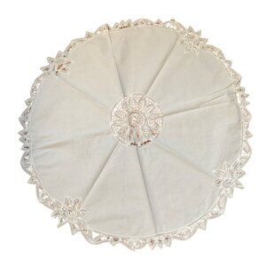 Elegant Vintage White Round Lace Tablecloth 31 inches